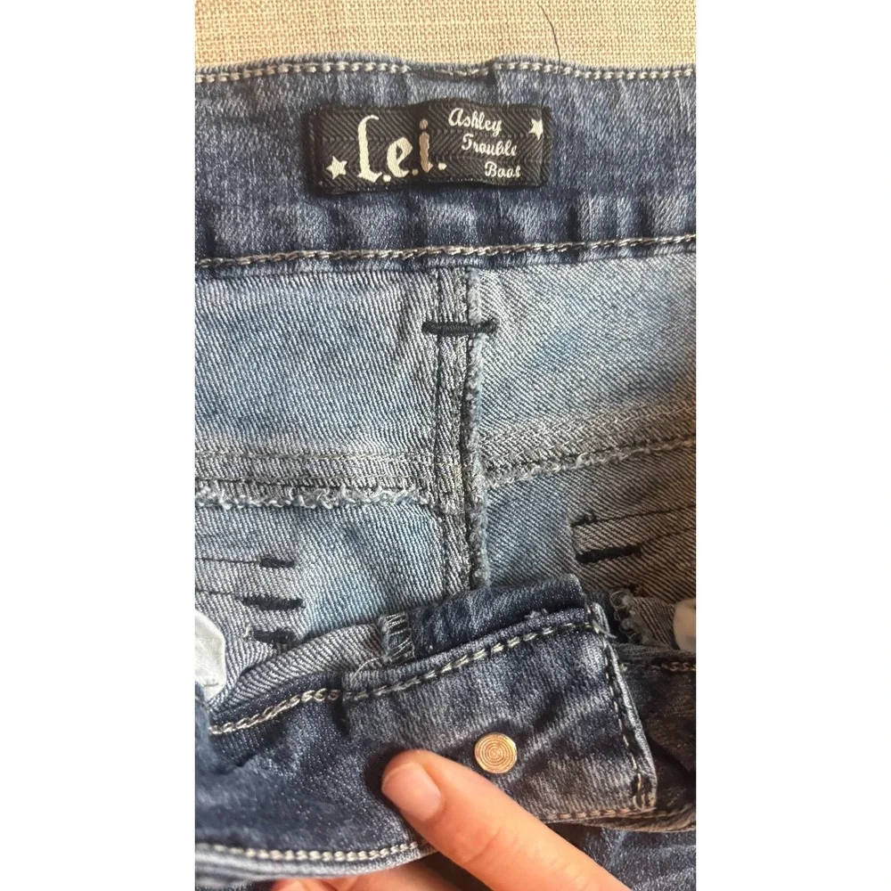 LEI‎ Ashley Trouble Bootcut Y2K Denim RN89083 Vtg